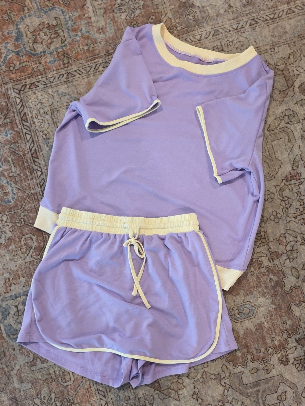 Lavender Contrast-Trim Women’s Lounge Top and Shorts Set